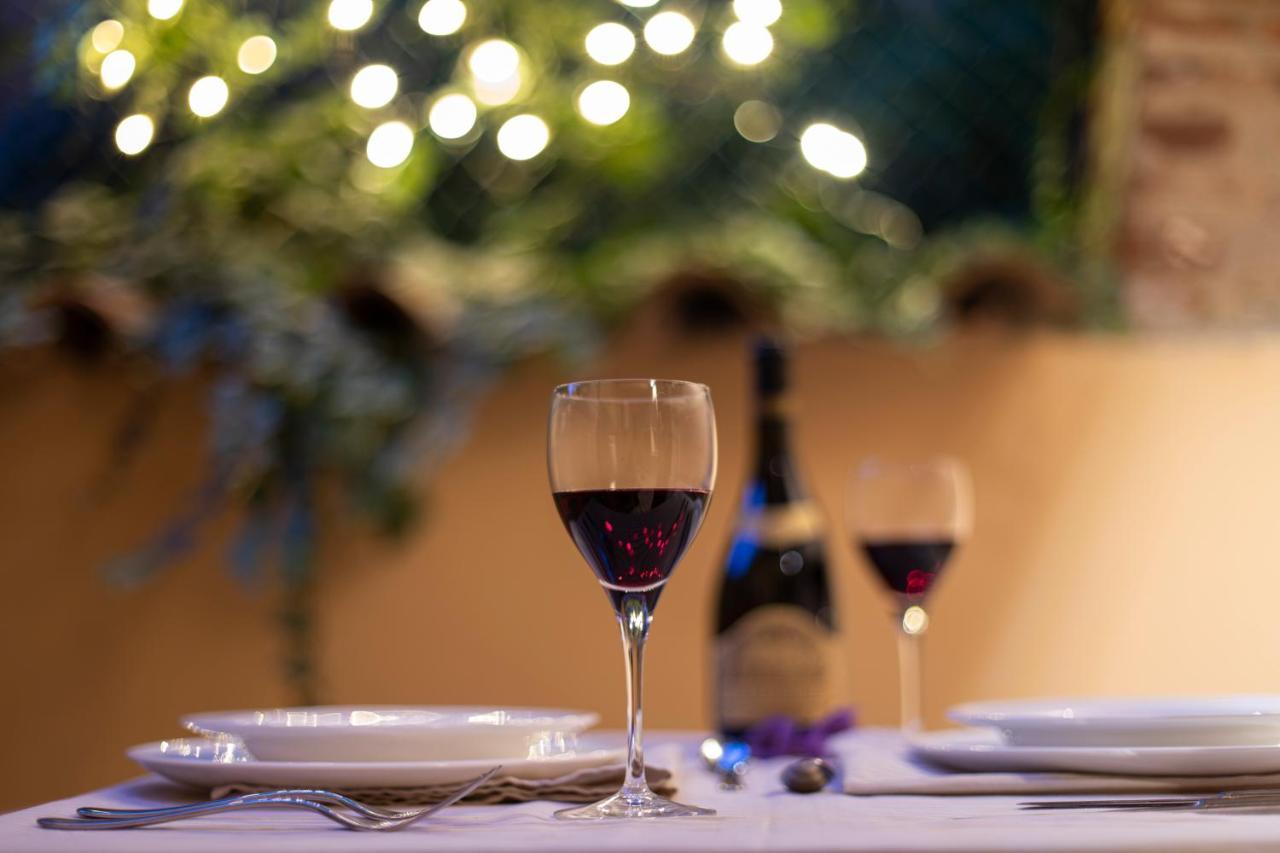 בולוניה Luxury Suite In The Center I Private Patio & Kitchen מראה חיצוני תמונה